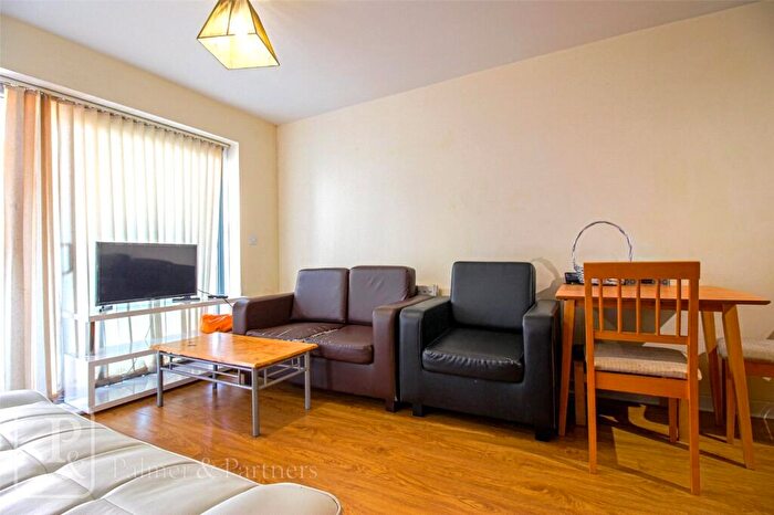 1 Bedroom Apartment To Rent In Quayside Drive, Colchester, Essex, CO2