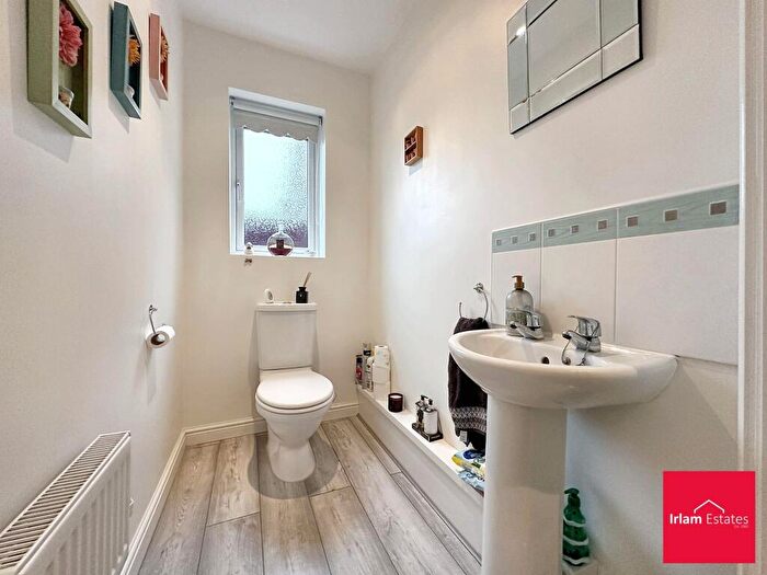 4 Bedroom Detached House For Sale In Townsgate Way, Irlam, M44