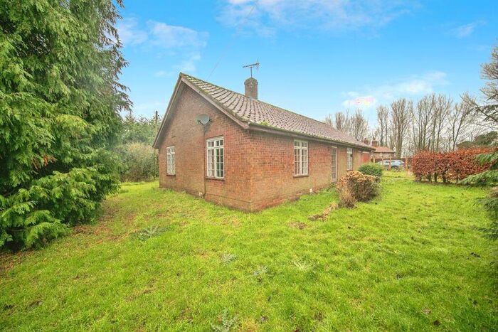 3 Bedroom Detached Bungalow For Sale In Easton Lane, Hacheston, Woodbridge, IP13