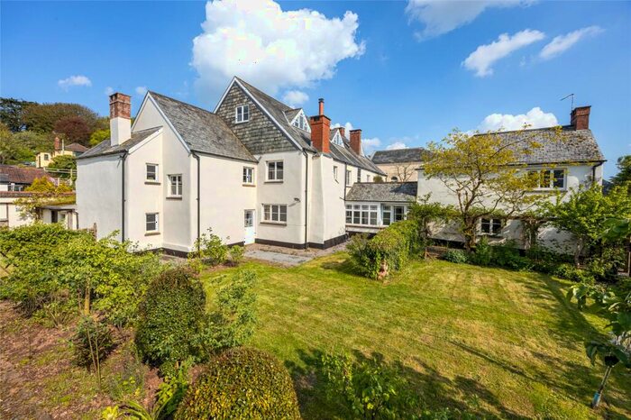 7 Bedroom Detached House For Sale In Halberton, Tiverton, Devon, EX16
