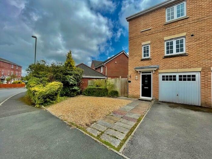 3 Bedroom Town House To Rent In Brampton Drive, Bamber Bridge, PR5