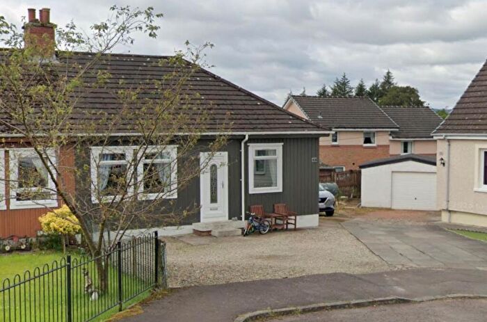 2 Bedroom Semi-Detached Bungalow For Sale In , Hawthorn Place, Douglas, ML11