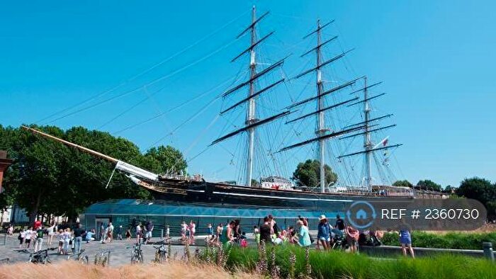 2 Bedroom Flat To Rent In Glaisher Street, London, SE8