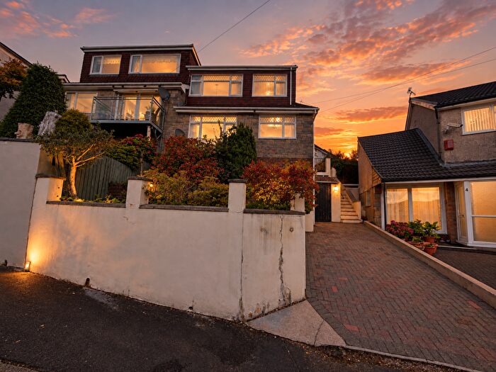 4 Bedroom Semi Detached House For Sale In Magnolia Close, Porth, CF39