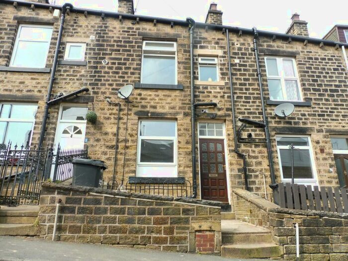 4 Bedroom House To Rent In Boston Street, Sowerby Bridge, HX6