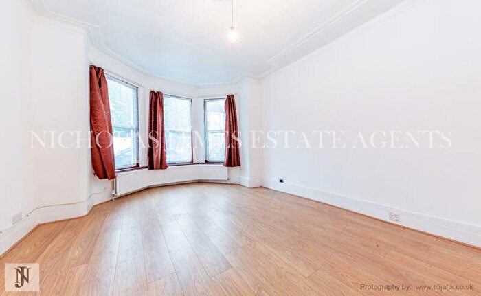 1 Bedroom Apartment To Rent In Seven Sisters Road, London, N4