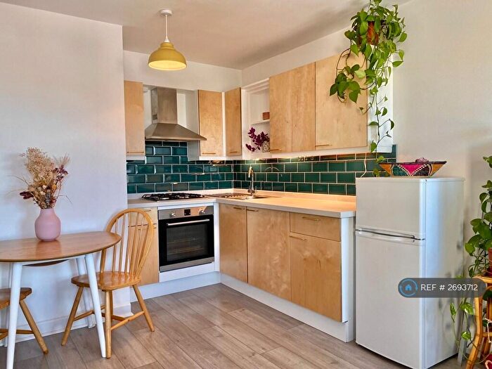 1 Bedroom Flat To Rent In Finsbury Road, Brighton, BN2