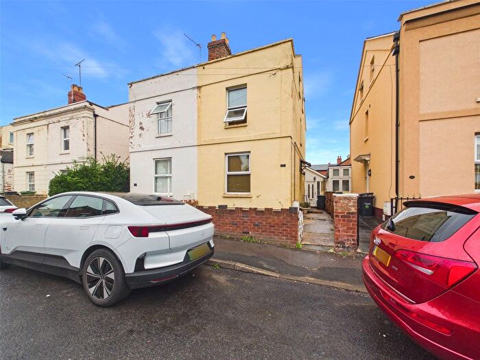 3 Bedroom Semi Detached House For Sale In Conduit Street, Gloucester, GL1