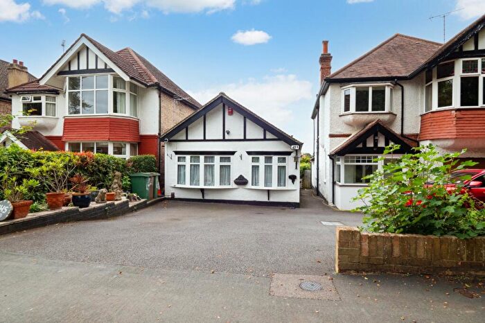 2 Bedroom Bungalow For Sale In Beeches Avenue, Carshalton, SM5