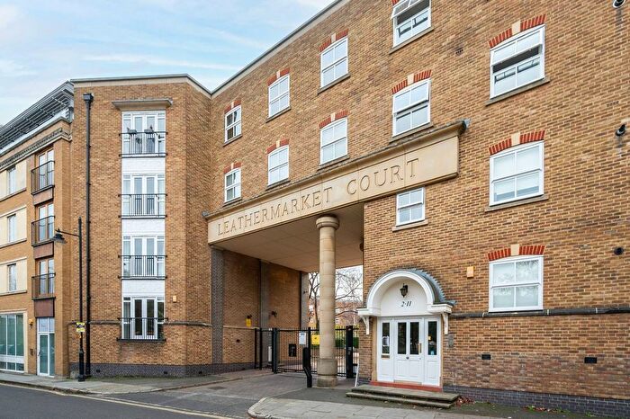 2 Bedroom Flat To Rent In Leathermarket Court, London Bridge, London, SE1