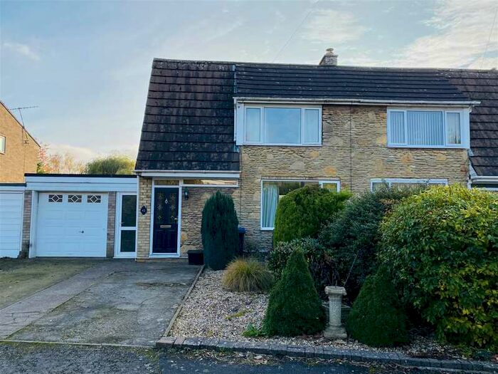 3 Bedroom Semi-Detached House To Rent In Broughton Gifford, Melksham, SN12