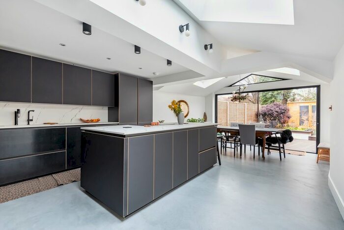 4 Bedroom Terraced House To Rent In Brightfield Road, London, SE12