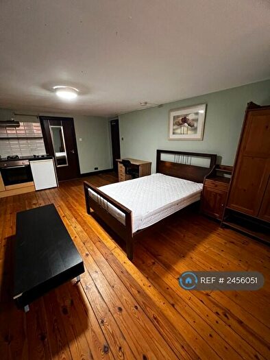 Studio To Rent In Holland Street, Glasgow, G2