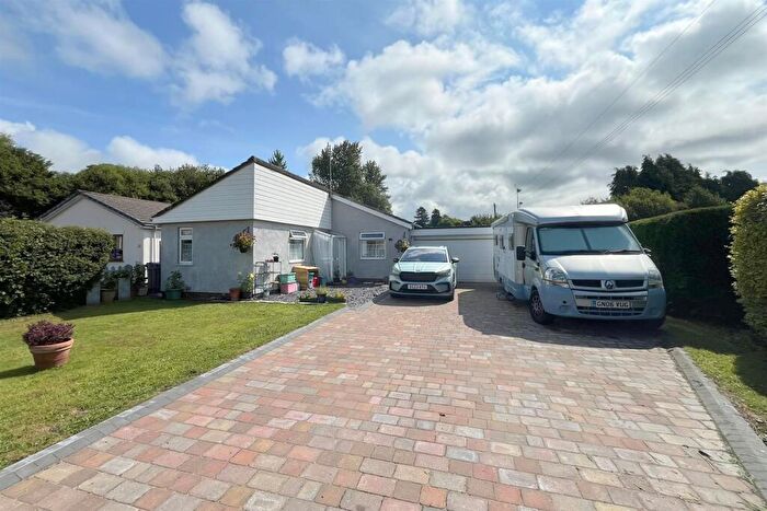 2 Bedroom Detached Bungalow For Sale In Sunnyfield, Rhayader, LD6