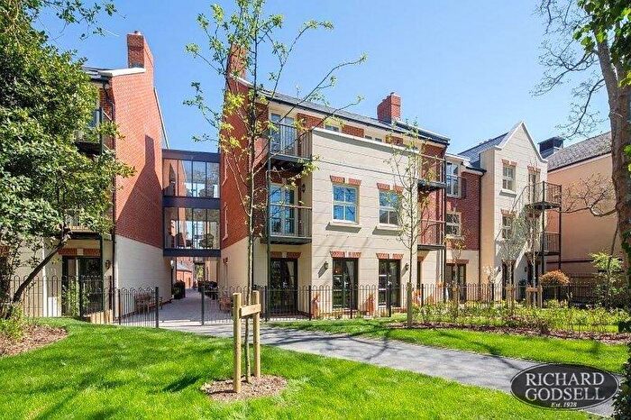 2 Bedroom Retirement Property To Rent In Town Centre, Christchurch, BH23