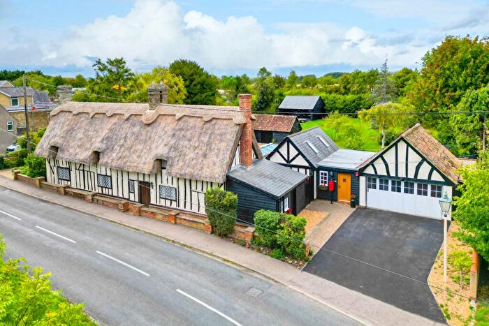 4 Bedroom Detached House For Sale In Church Street, Royston, SG8