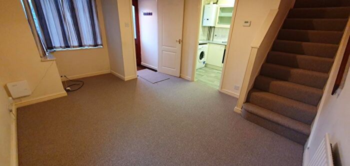 1 Bedroom End Of Terrace House To Rent In Groundsel Close, Walnut Tree, Milton Keynes, MK7