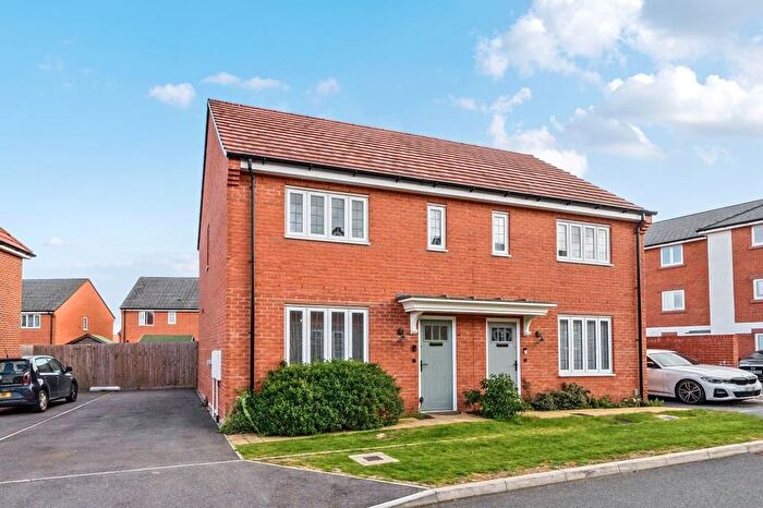 2 Bedroom Semi Detached House For Sale In Shinfield Gardens, Reading, Bloor Homes, Berkshire, RG2