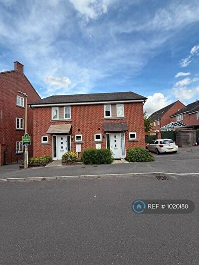 3 Bedroom Semi-Detached House To Rent In Gardiner Road, Basingstoke, RG24