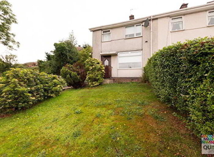 3 Bedroom End Of Terrace House For Sale In Hillfoot Crescent, Ballynahinch, BT24