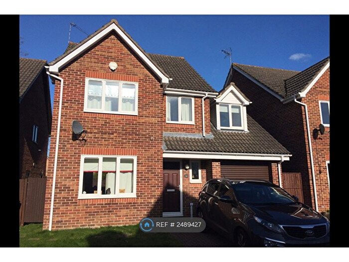 4 Bedroom Detached House To Rent In Tamworth Drive, Fleet, GU51