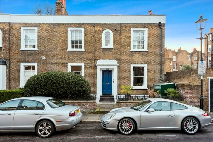 3 Bedroom Terraced House To Rent In Bingham Street, London, N1