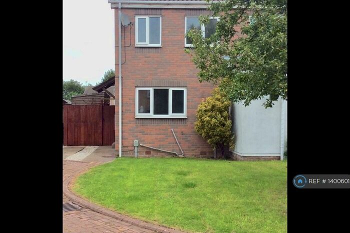 2 Bedroom Semi-Detached House To Rent In Swainby Close, Hull, HU8