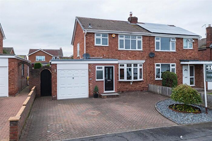 3 Bedroom Semi-Detached House For Sale In Limewood Crescent, Barnton, Northwich, CW8