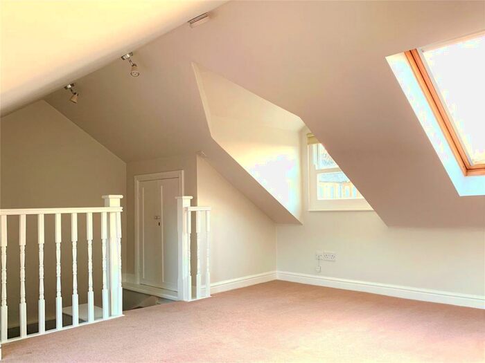 4 Bedroom Terraced House To Rent In Cowper Road, Berkhamsted, Hertfordshire, HP4