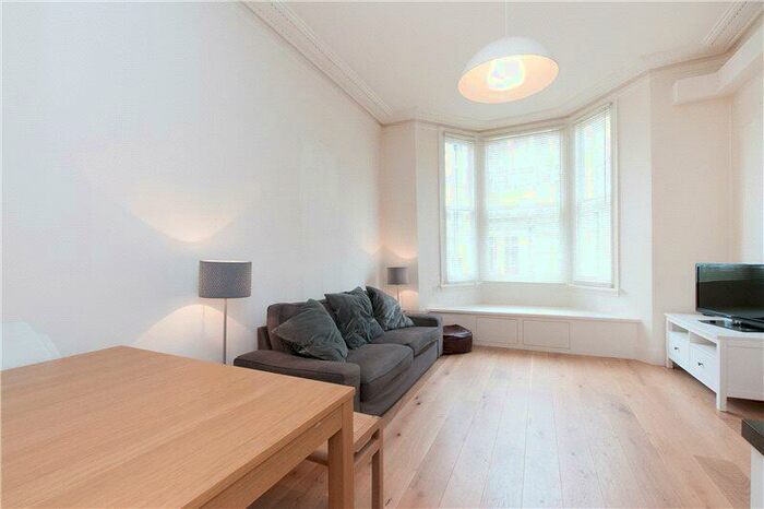 1 Bedroom Apartment To Rent In Finborough Road, Earl's Court, London, SW10