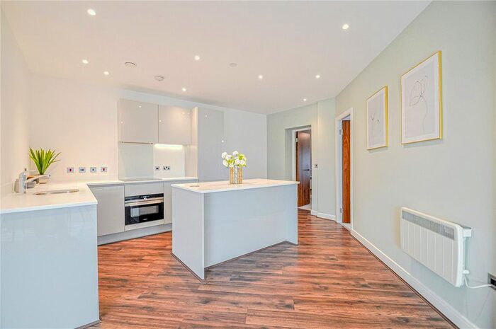 2 Bedroom Flat To Rent In Churchill Place, Basingstoke, Hampshire, RG21