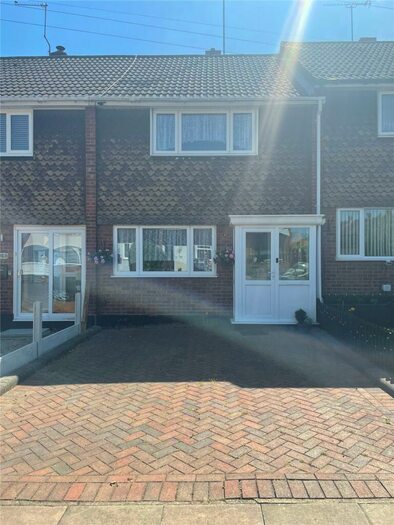 2 Bedroom Terraced House To Rent In Bramble Road, Leigh-on-Sea, Essex, SS9
