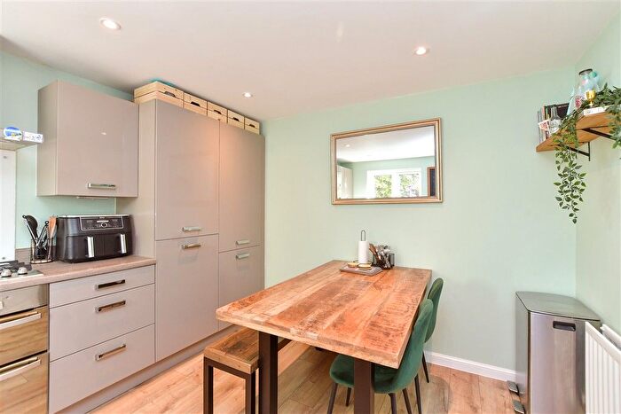 3 Bedroom Semi-Detached House For Sale In Petunia Avenue, Minster On Sea, Sheerness, Kent, ME12