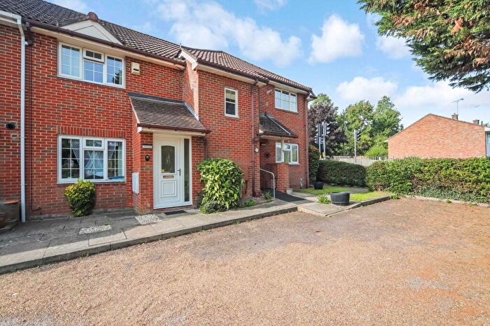 1 Bedroom Apartment To Rent In Chapel Meadow, Tring, HP23