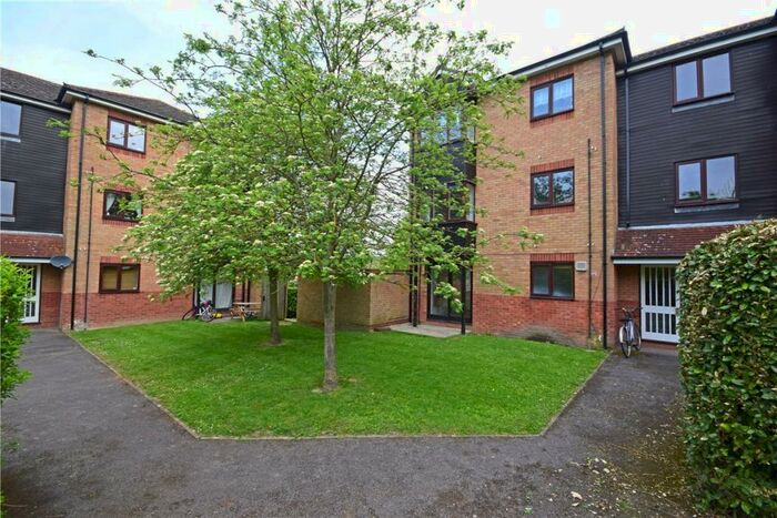 2 Bedroom Apartment To Rent In Loris Court, Cambridge, CB1