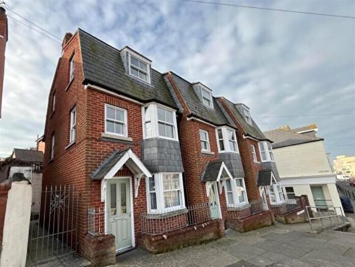 2 Bedroom Semi-Detached House To Rent In Chapelhay Street, Weymouth, DT4