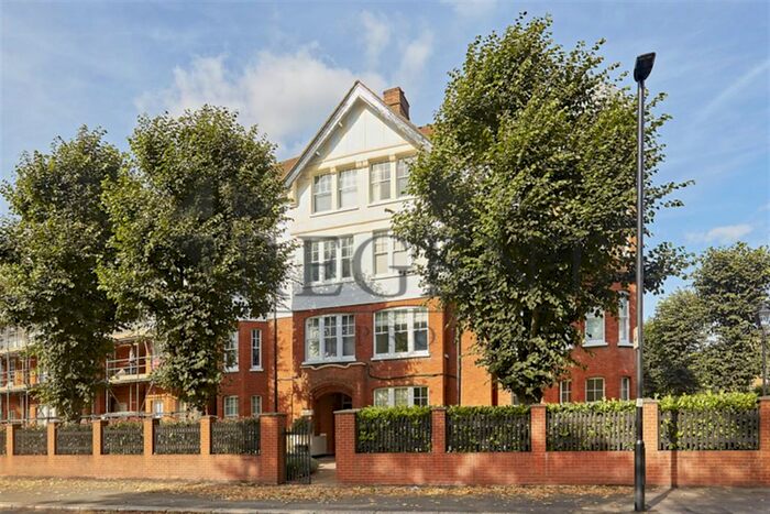 2 Bedroom Flat To Rent In Esmond Gardens, South Parade, W4