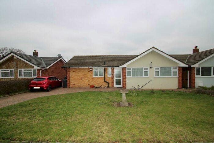 3 Bedroom Bungalow To Rent In Woodmere Avenue, Shirley, CR0