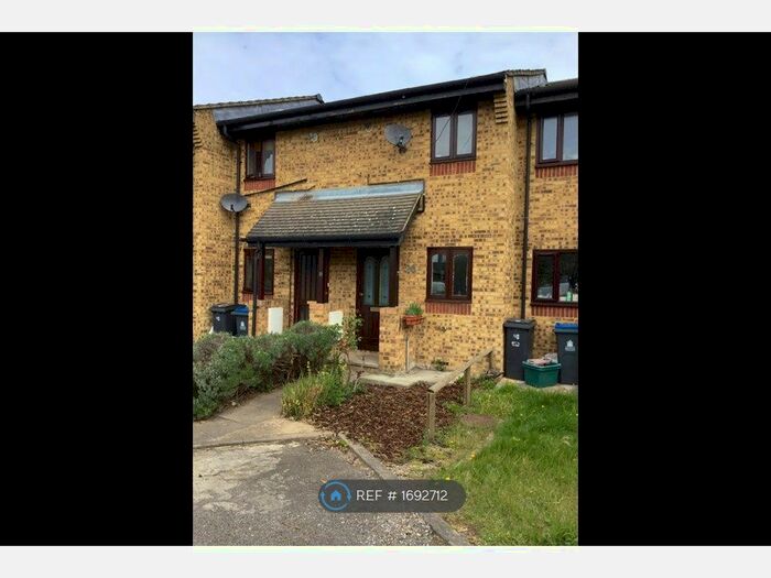 1 Bedroom Terraced House To Rent In Cheltenham Close, Surrey, KT3