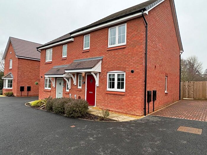 3 Bedroom Semi-Detached House To Rent In Brough Grove, Cheadle, Stoke-On-Trent, ST10