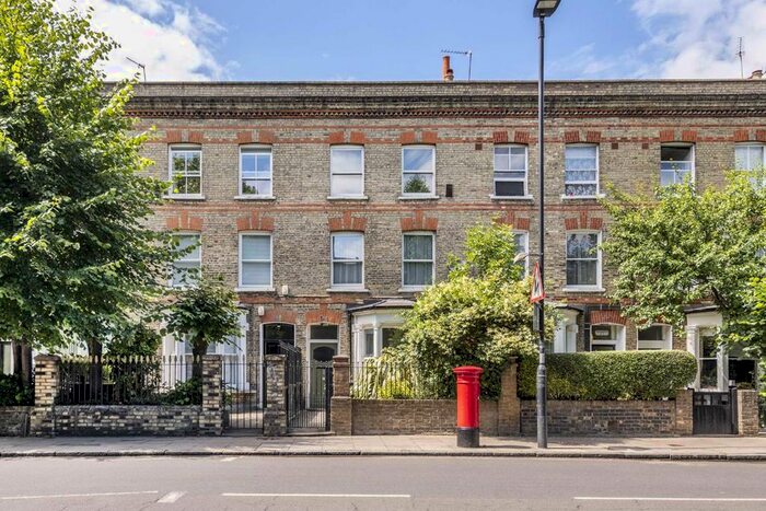 5 Bedroom Property To Rent In St. John's Way, London, N19