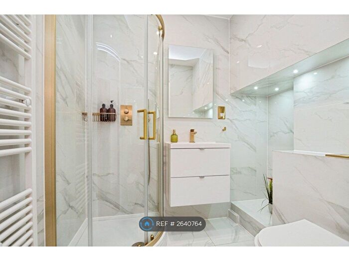 3 Bedroom Flat To Rent In Nelson Walk, London, E3