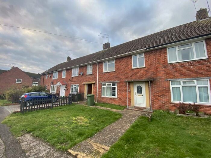 2 Bedroom Ground Maisonette To Rent In Trussell Close, Winchester, SO22