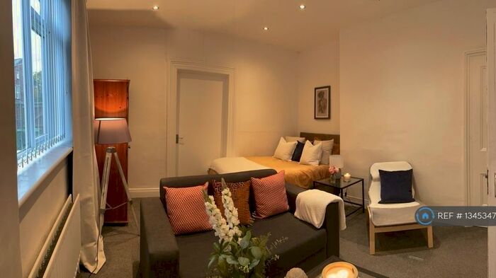 Studio To Rent In Azalea Terrace, Sunderland, SR2