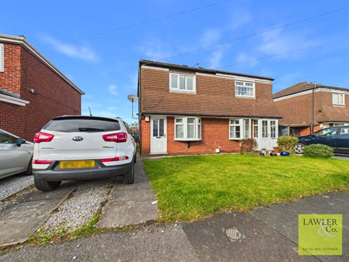 2 Bedroom Semi Detached House For Sale In Victoria Street, Hyde, SK14