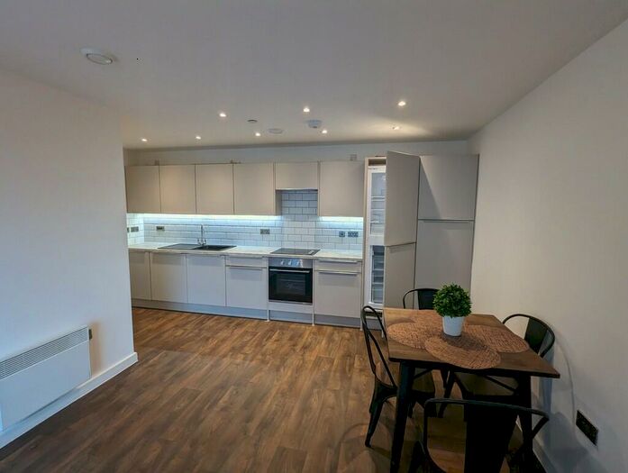 2 Bedroom Apartment To Rent In Moseley Gardens, Moseley Street, Digbeth, B12