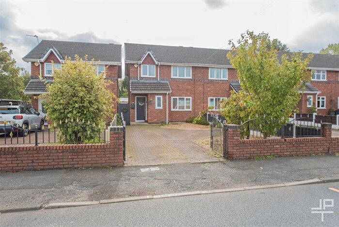 3 Bedroom Semi-Detached House For Sale In Lily Lane, Bamfurlong, Wigan, WN2