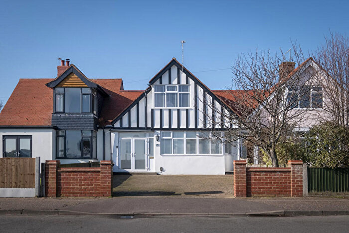 2 Bedroom Terraced House For Sale In Marine Parade, Gorleston-On-Sea, NR31