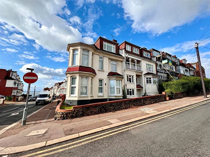 2 Bedroom Flat To Rent In Station Road, Westcliff-On-Sea, SS0