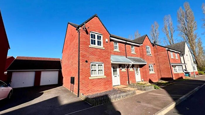 3 Bedroom Semi-Detached House To Rent In Fauld Drive Kingsway, Gloucester, Gloucestershire, GL2